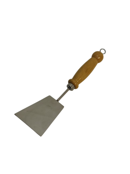 Steel carrier, wooden handle, 1739