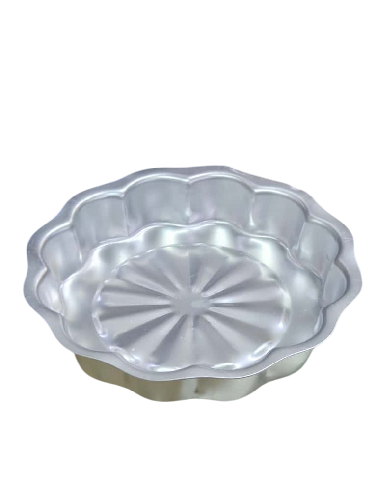 Rose-shaped cake mold