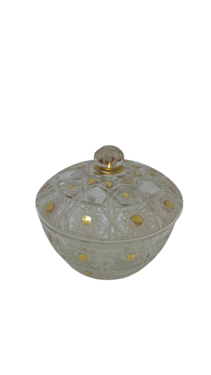 Engraved glass bonbonniere