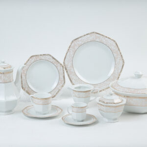 Victoria octagonal porcelain set consisting of 72 pieces