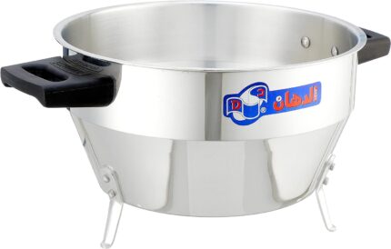 Legged strainer. Bakelite handle, size 30