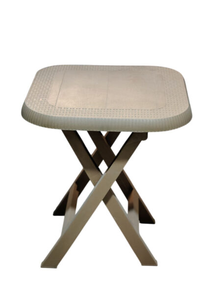 Classic square table