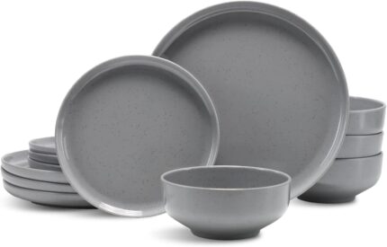26-piece dinnerware set