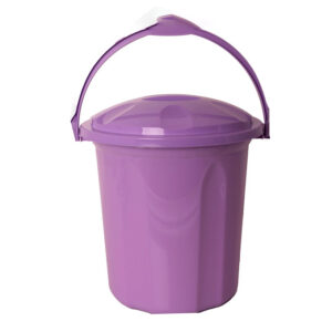 Bucket with lid