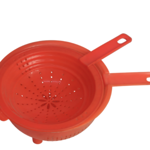 Boat dish with strainer