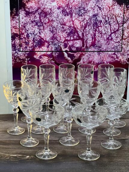 18-piece Bouquet glass set