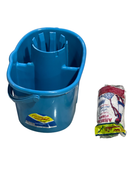 Twix bucket with wheels and spare parts