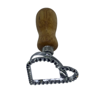 اشكال عجين، يد خشب