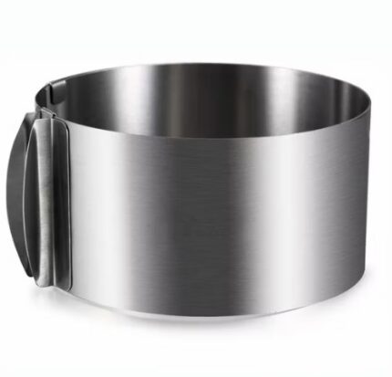 Cake slicer for small slices