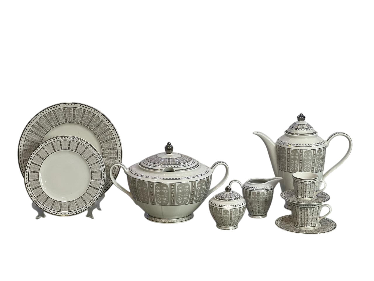 Waterwell 124-piece dinnerware set