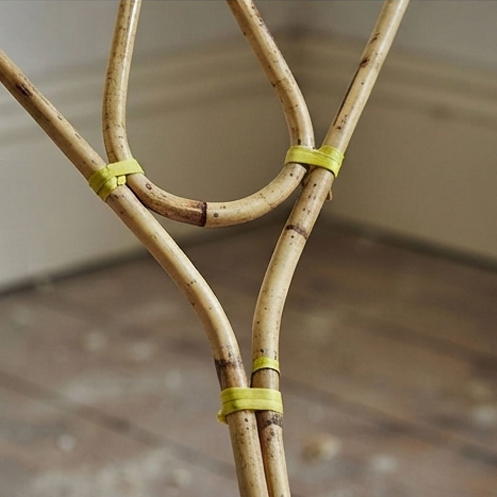 Manual carpet duster made of natural bamboo for cleaning and dusting furniture - Image 2