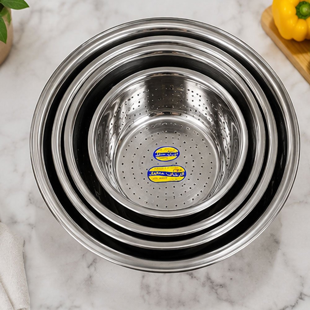 4-piece round stainless steel strainer set for draining and washing fruits and vegetables - Image 4