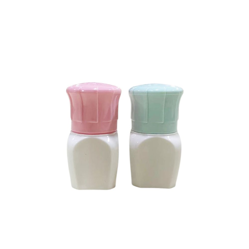 Modern 2-Piece Plastic Salt and Pepper Shakers Set for Kitchen and Dining - Image 3