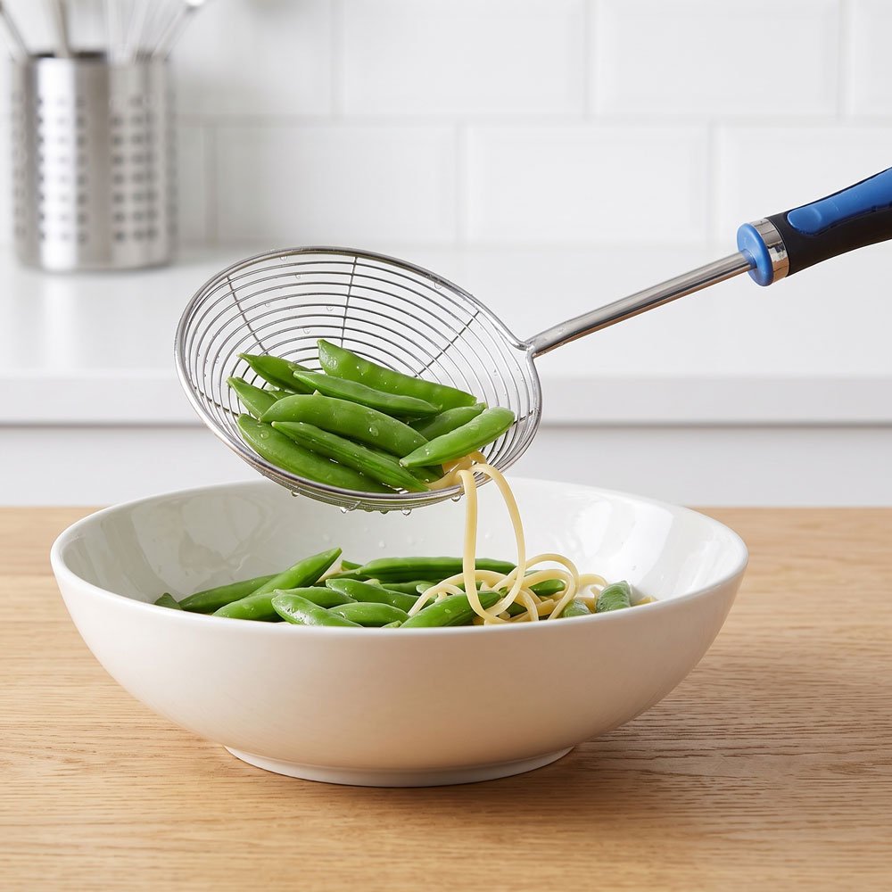 Stainless Steel Spider Strainer Skimmer Spoon with Heat-Resistant Ergonomic Handle - Image 2